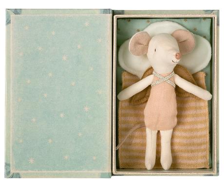 Angel Stories - Big Sister Mouse in Book