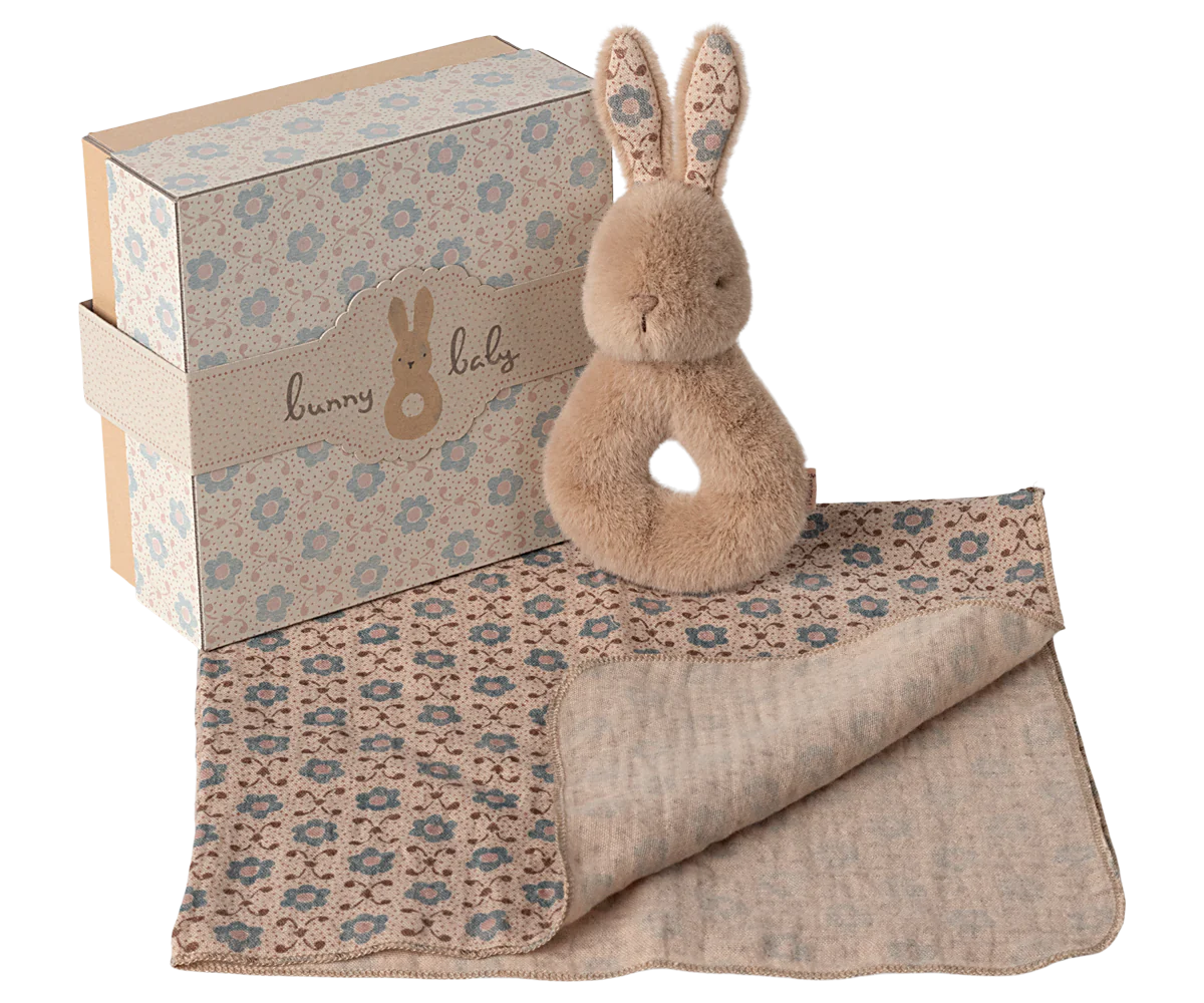 Rabbit Rattle Set in Cream