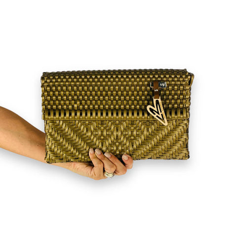 Maria Victoria Women's Clutch Di Purse in Sand