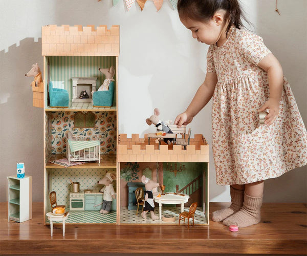 Small Dining Table for Dollhouse