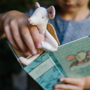 Angel Stories - Big Sister Mouse in Book